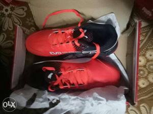 Red-and-black Avo Athletic Shoes In Box