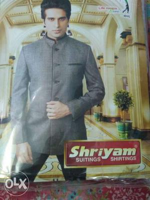 Shriyam Suiting Product Pack