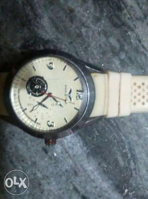Silver Watch actual price is 350 Rs