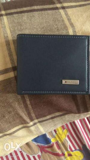 Tommy hilfiger wallet ! awesome quality
