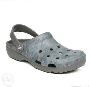 Unpaired Of Blue Crocs Clog Shoe