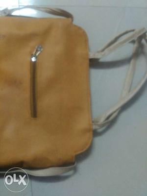 Women's yellow Leather Bag in unused condition