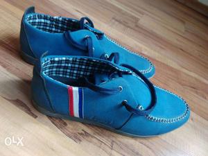 BRAND NEW Blue Shoes. Very Fashionable. Size 41.