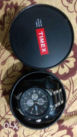 Brand new, Timex original watch. With tachometer,
