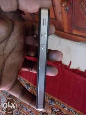 Good condition 4s 8GB Exchange also