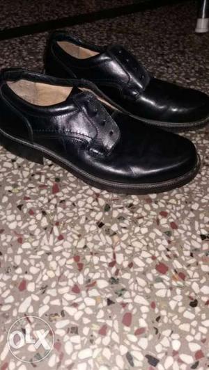 Original leather shoes black from famous brand
