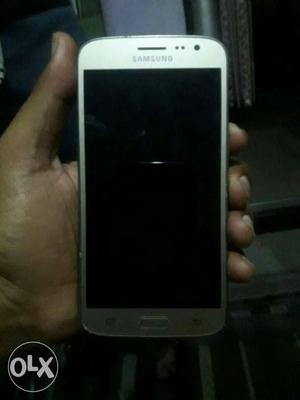 Samsung Galaxy J) is in vood condition.