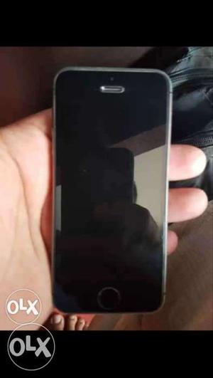 Want to sell my iPhone 5S 16 gb under warranty with all