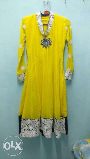 Yellow dress in 999 only