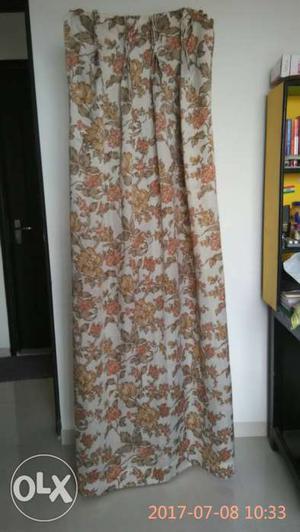 6 number used curtains. Size " i. e. one