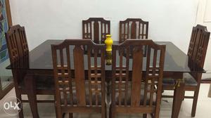 6 seater dining tabel...ready to sell in good