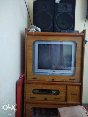 A perfect trolley of good condition with TV and