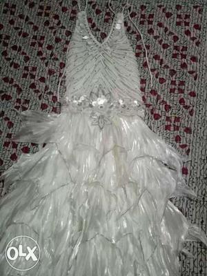 Beautiful white frock...Size 40