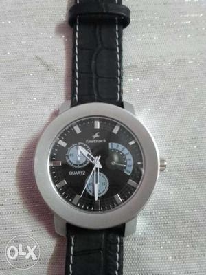 Black And Silver Colour Royal Watch Latest