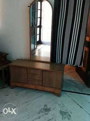 Brown Wooden Dressing Table With Mirror