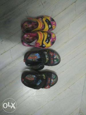 Floters for kids of good quality. 2 pair. 5 no.