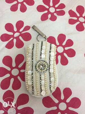 Mobile wallet with beautiful bead works for Rs