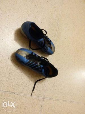 Nike football kid shoes size uk11.5
