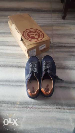 Road star branded shoes with box got yesterday