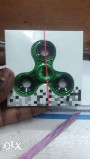 Best quality new box pices spinner only in hole
