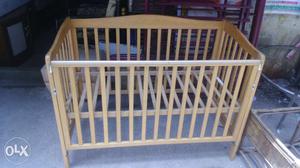 Baby´s Brown Wooden Crib Frame