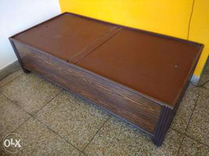 Divan with boxes for sale, in very good condition