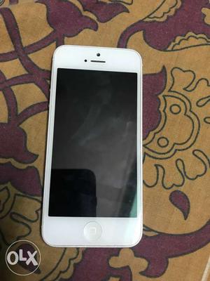 IPhone 5 16gb as new as neat phone excellent