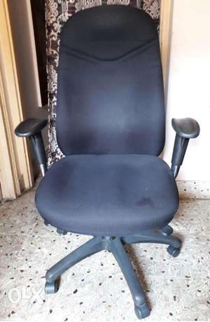 Office Wheel Chair, very good condition.