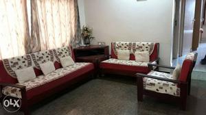 Red And White Floral Fabric Sofa Set