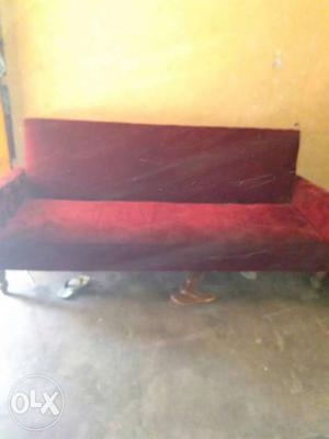 Red Suedesofa