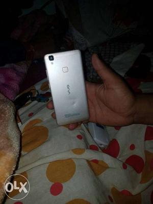 Want to sell my vivo v3 in mint condition with