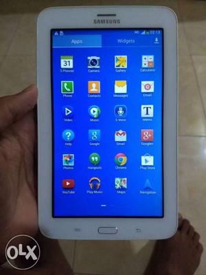 White Samsung calling tab with camera 7 inch led