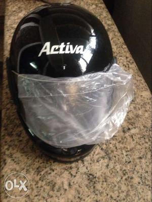 Black And White Activa Fullface Helmet