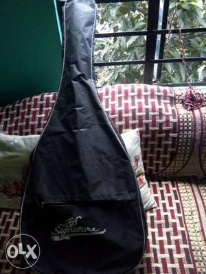 Black Signature Guitar Soft Case