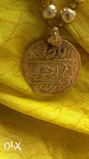 Gold Mughal Coin
