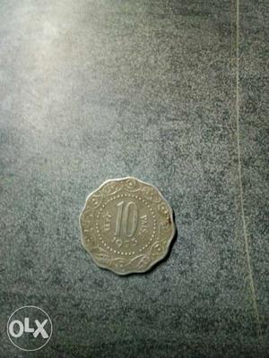 Gray 10 Indian Paise Coin