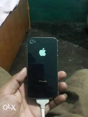 IPHONE 4S with Bill, box, charger, earphone,