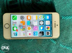 Iphone 5s 16 gb in a very good condition with all