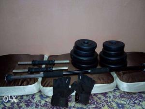 A combo of dumbell 14kg pvc adjustable with