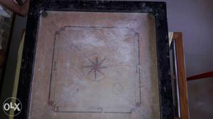Bombay board with stand urgent sell the carrom