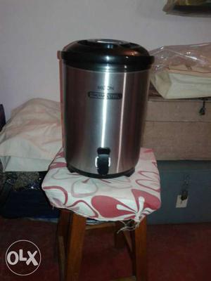 Brand new Milton thermal water jug