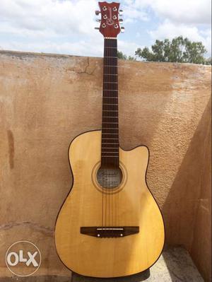 Brown Single Cutaway Acoustic Guitar