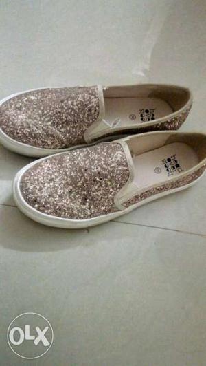 Golden glittering party shoes size 6 euro 36 Wore