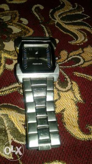 I want to sell my original fastrack watch with