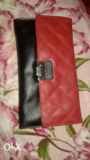Leather clutch bag in very good condition totally