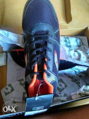 Lotto Shoes UK 7 for, Totally new. Perfect for running
