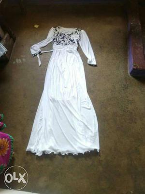 New unused white gown for sell