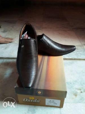 Pair Of Brown Oxedo Leather Dress Shoes With Box