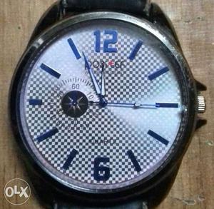 Quartz wrist watch for sell Used 3 month old With