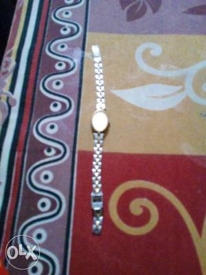 This watch is in vry gd condition.